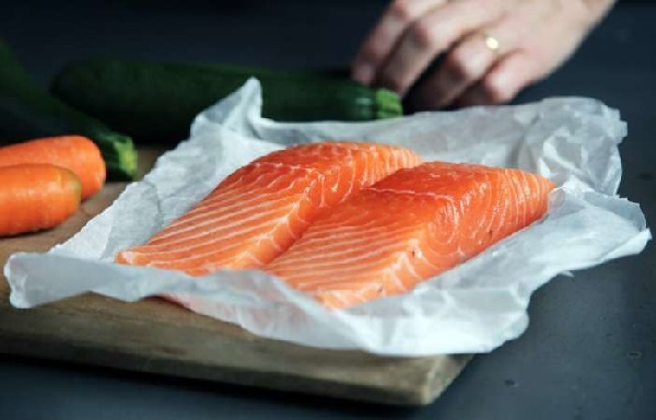 Cómo el apetito de China por el salmón podría transformar los mercados mundiales de productos del mar